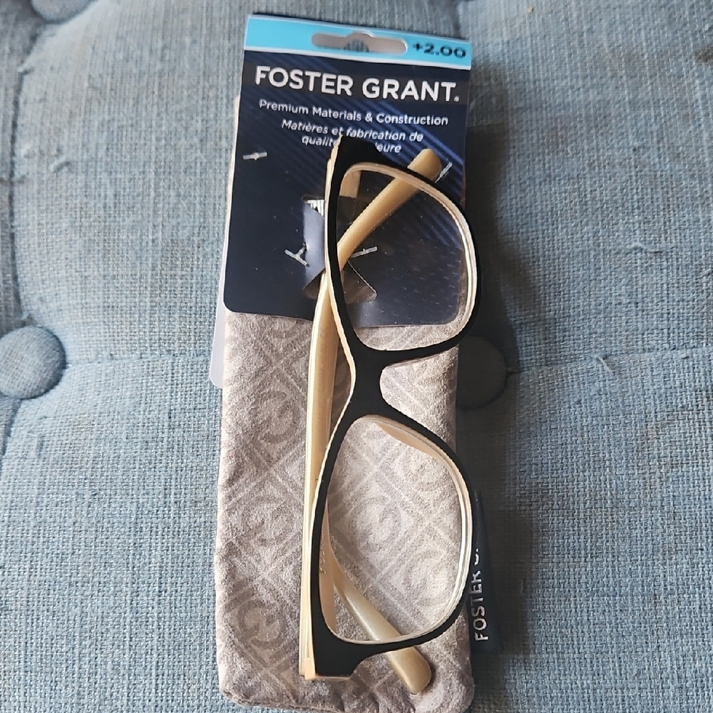 🌟3/$25🌟 Foster Grant Black and Tan Reading Glasses + 2.00 With Case